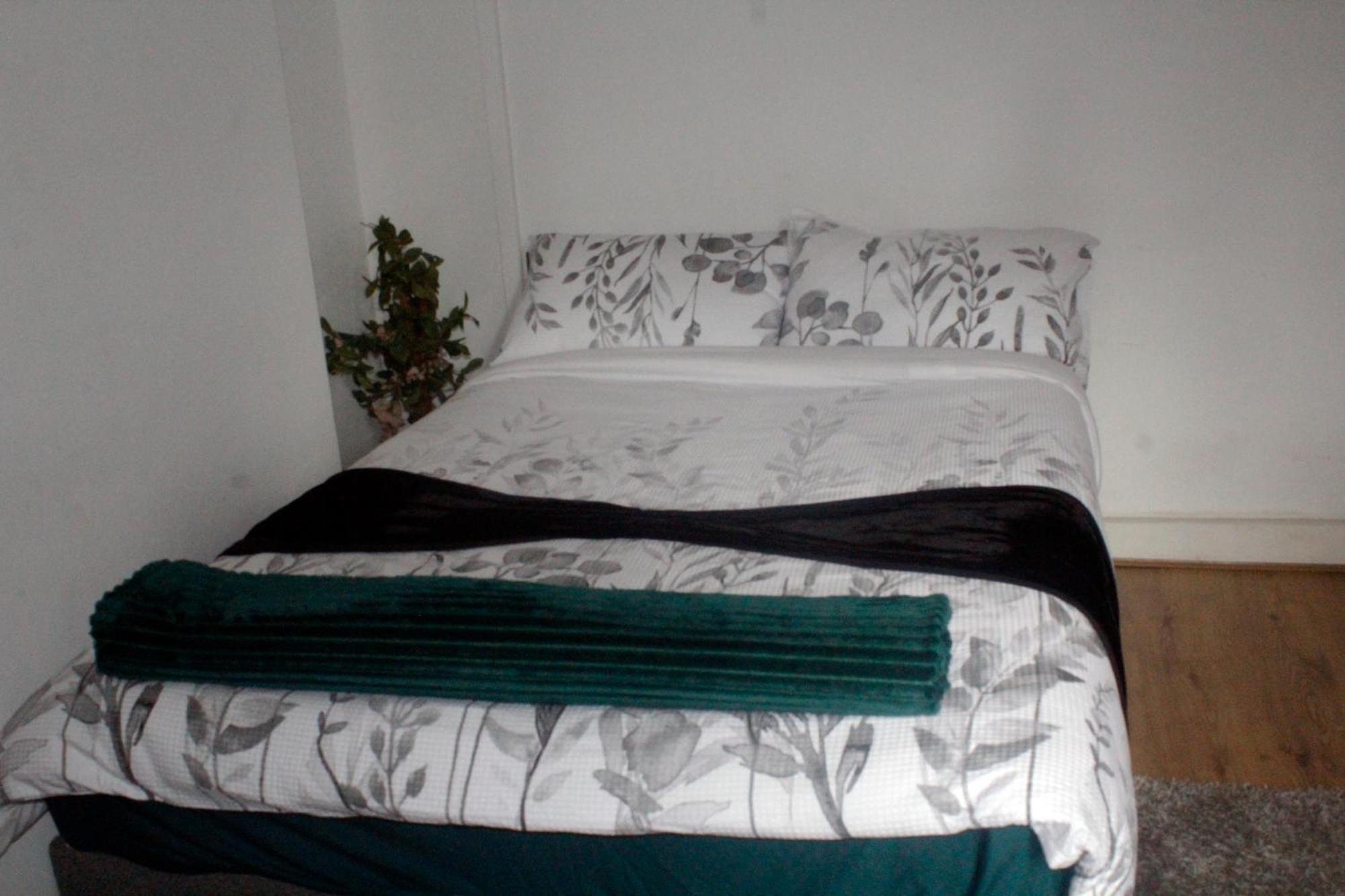 Cozy Rooms Or Apartment In London Townhouse Fast Links To Central Extérieur photo